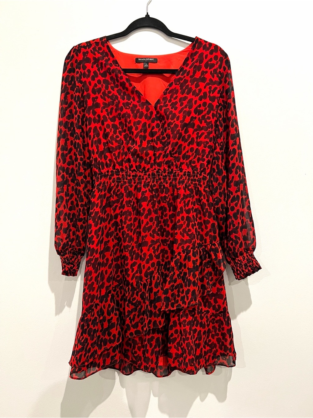 Banana Republic Red & Black Leopard Print V-Neck Ruffle Dress